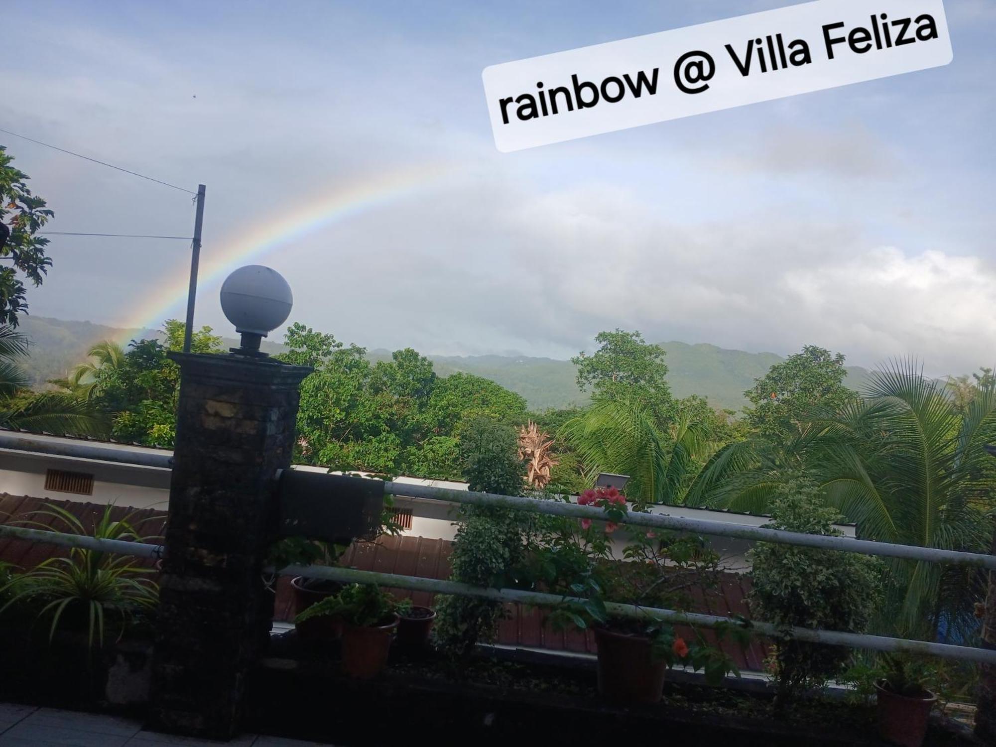 Villa Feliza Loboc Exterior photo