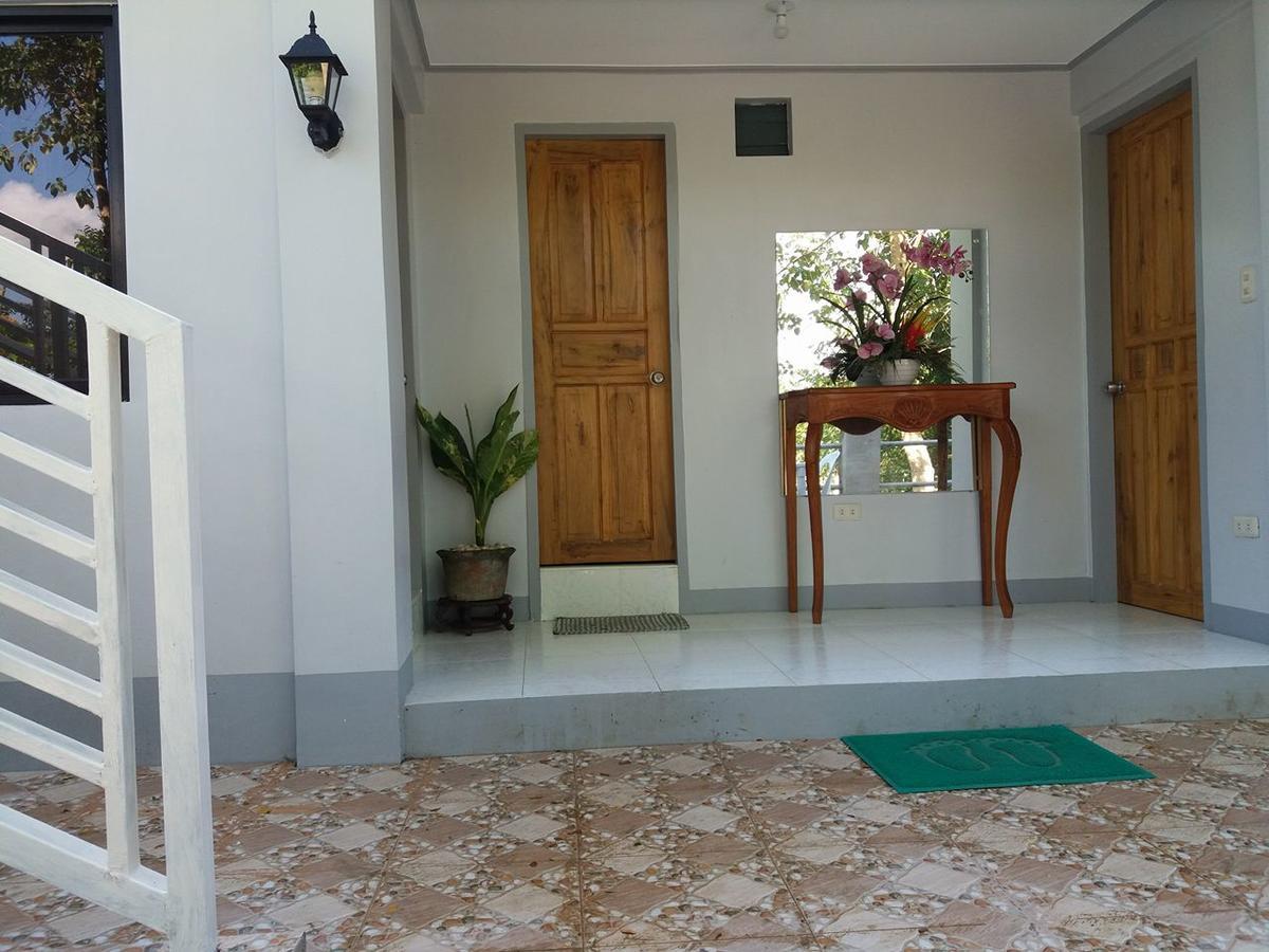 Villa Feliza Loboc Exterior photo